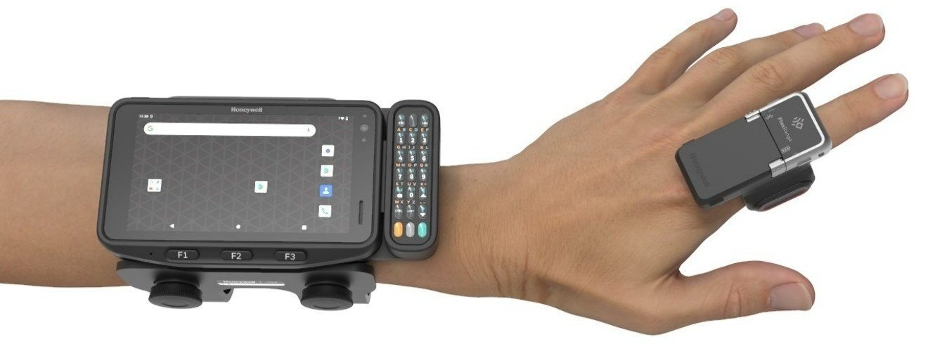 Someone wearing the CW45 Wearable Mobile Computer