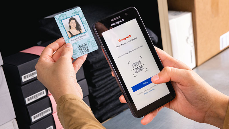 A Honeywell mobile computer scanning information
